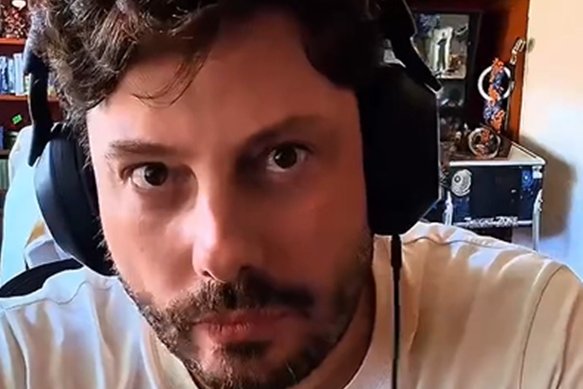 danilo-gentili-diz-que-otavio-mesquita-apalpou-seu-penis-em-gravacao